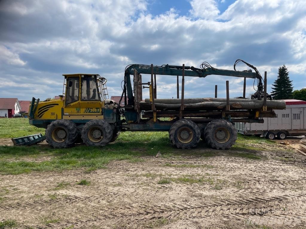 HSM 208 F Naudoti miškovežiai (Forvarderiai)