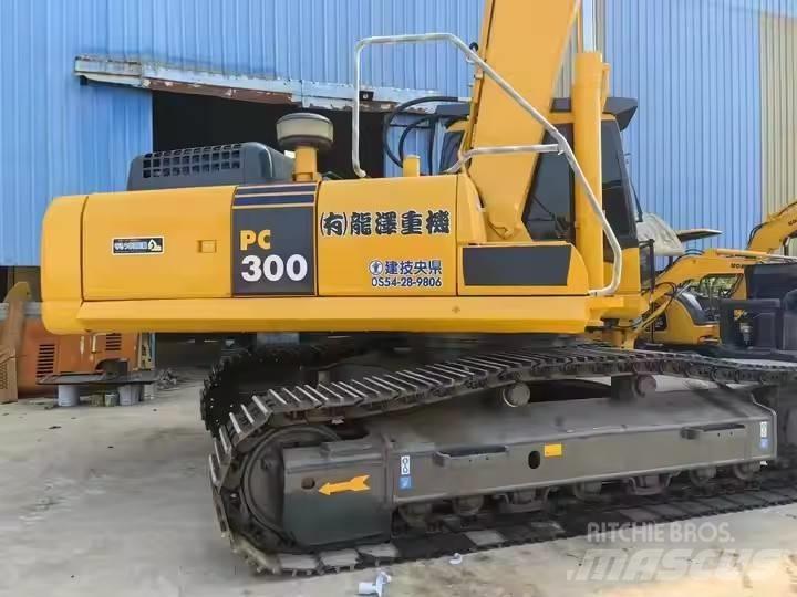 Komatsu PC300 Vikšriniai ekskavatoriai