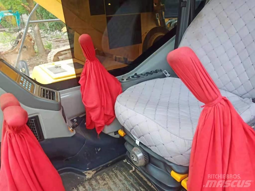 Komatsu PC 450-7 Vikšriniai ekskavatoriai