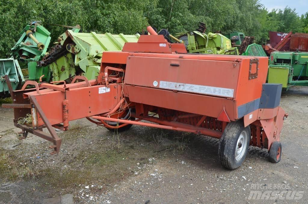 Deutz-Fahr HD490 Stačiakampių ryšulių presai