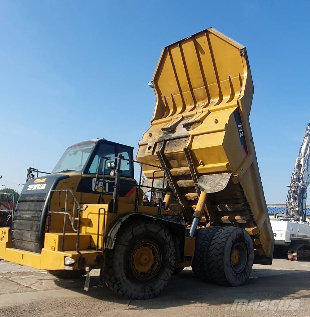 CAT 772 Atliekų išvežimo technika