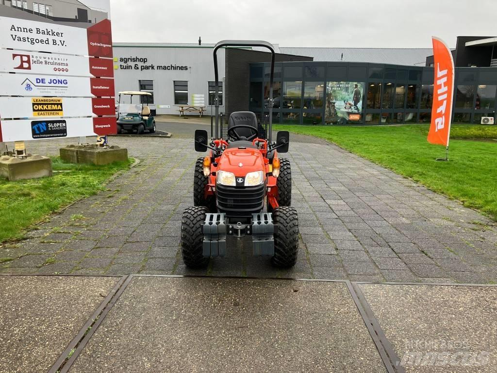 Kubota B1-240 Traktoriai