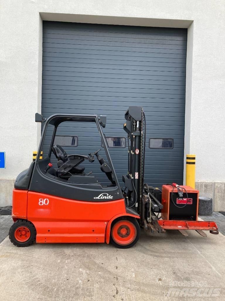 Linde E25/600/336 Siaurų praėjimų krautuvai