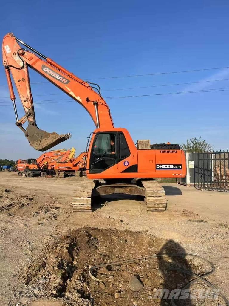 Doosan DH 225 LC-9 Vikšriniai ekskavatoriai