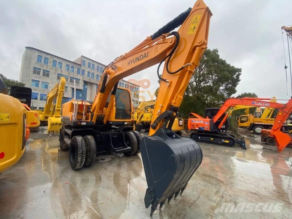 Hyundai 150W-9 Vikšriniai ekskavatoriai