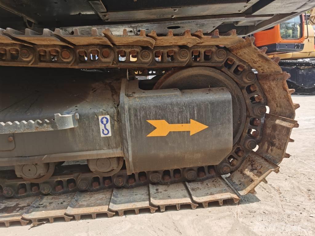 Volvo EC 220 Vikšriniai ekskavatoriai