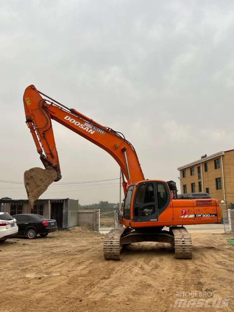Doosan DX300LCA Vikšriniai ekskavatoriai