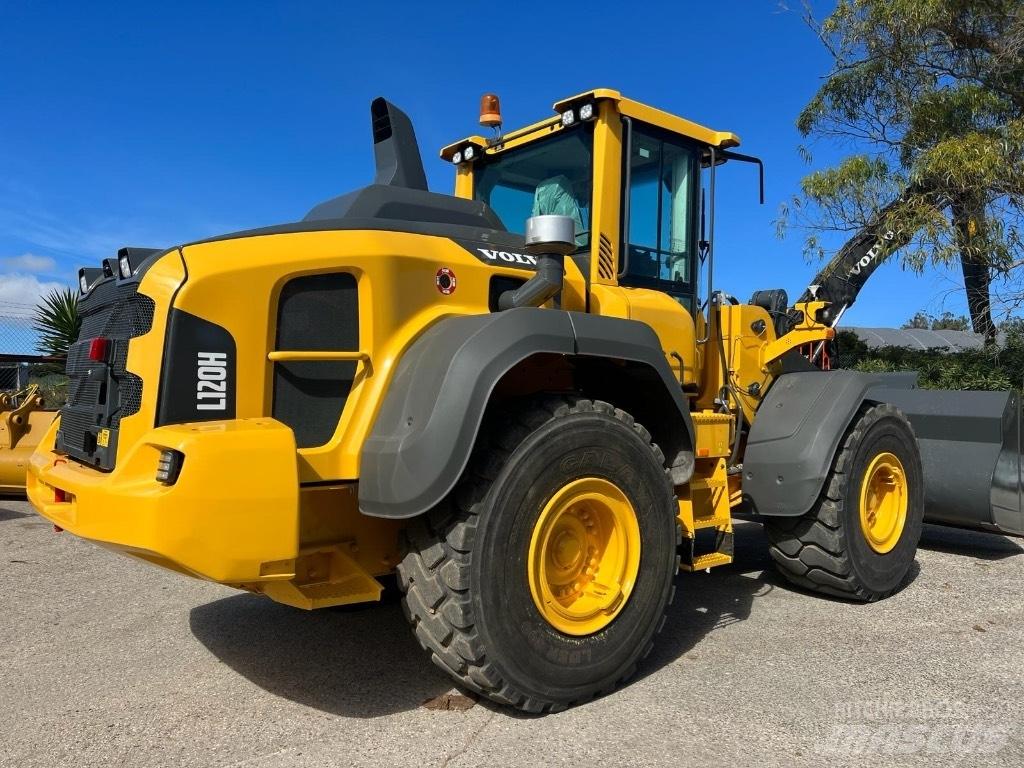Volvo L 120 H Naudoti ratiniai krautuvai