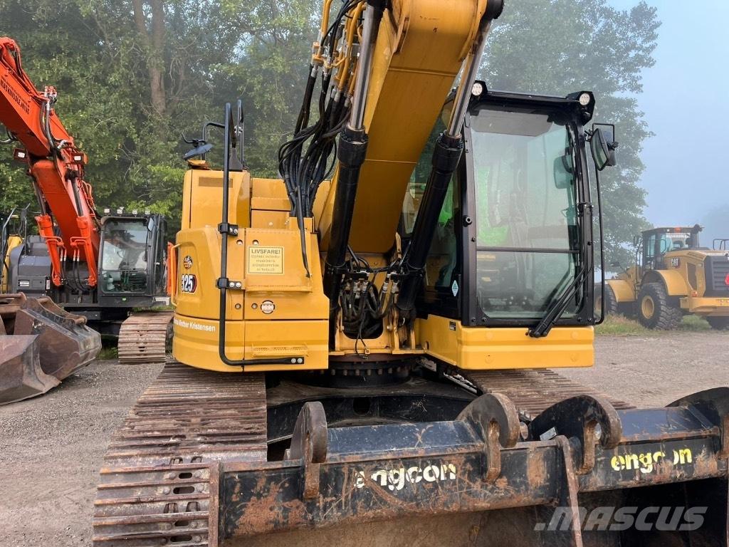 CAT 325 Vikšriniai ekskavatoriai
