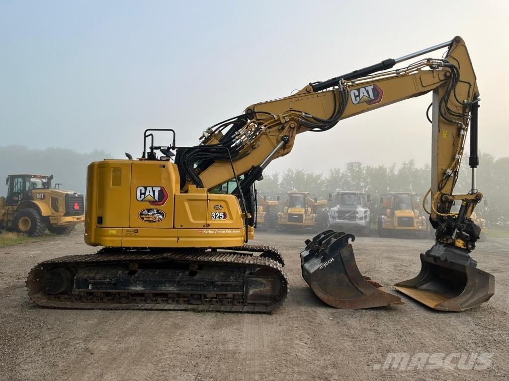 CAT 325 Vikšriniai ekskavatoriai