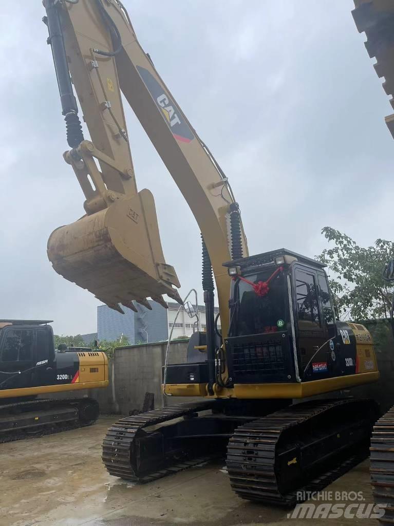 CAT 320 D Vikšriniai ekskavatoriai