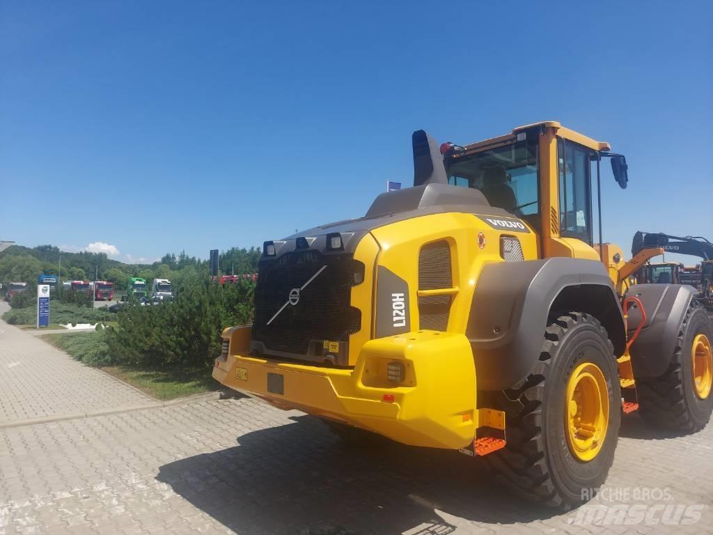 Volvo L 120 H Naudoti ratiniai krautuvai