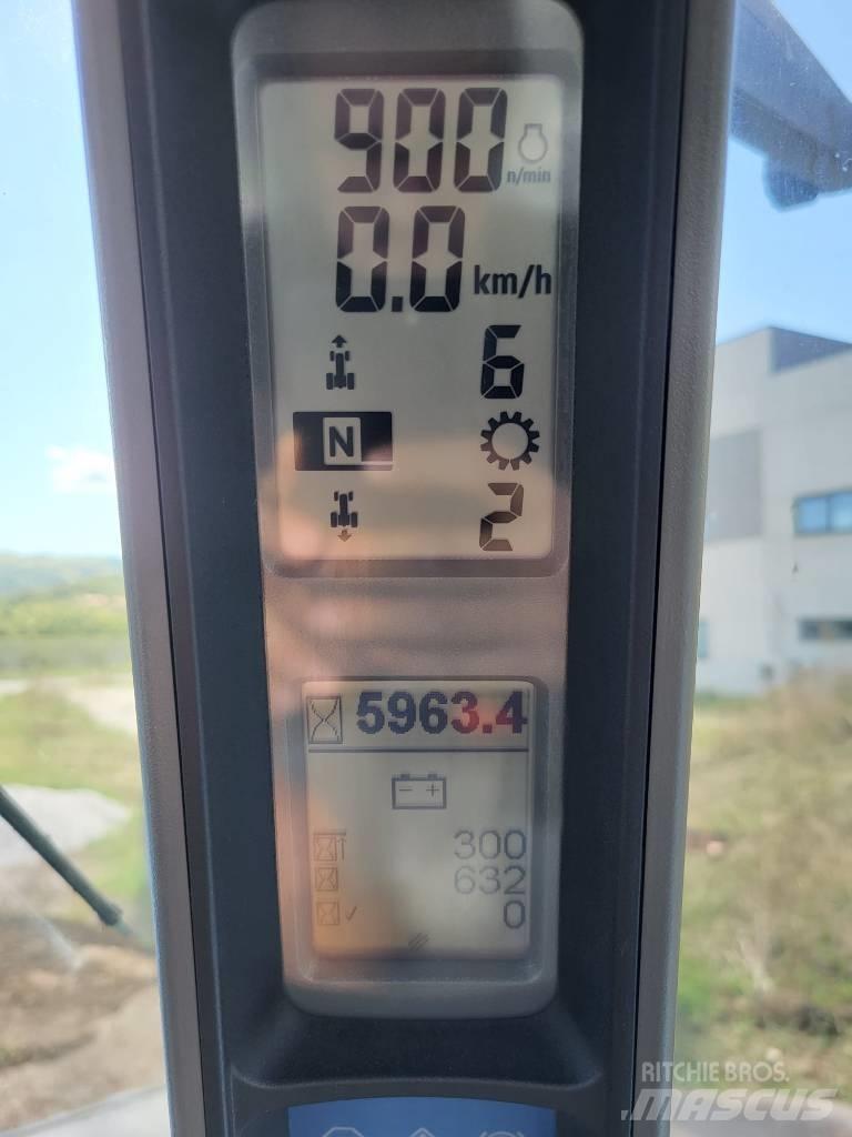 New Holland TG 285 Traktoriai