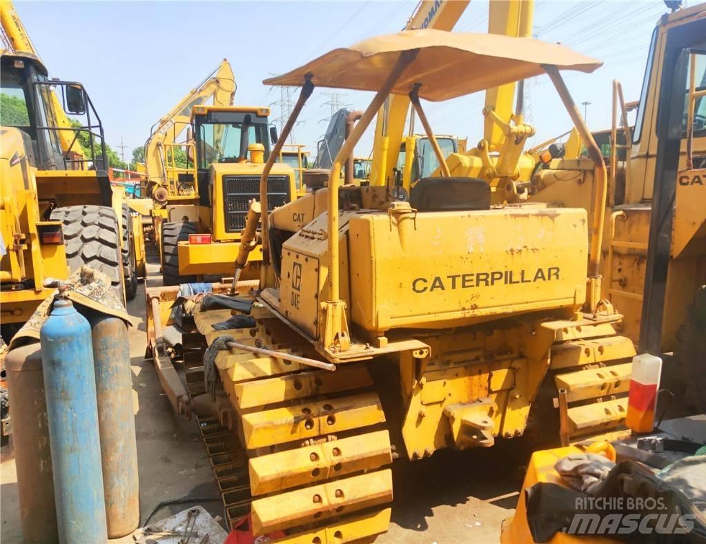 CAT D 4 E Vikšriniai buldozeriai