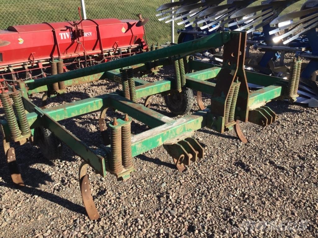  Grubber Kultivator Kultivatoriai