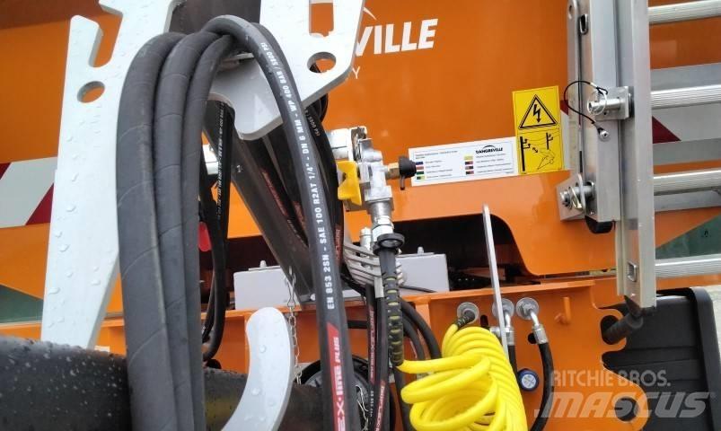 Dangreville B One 30 Savivartės priekabos
