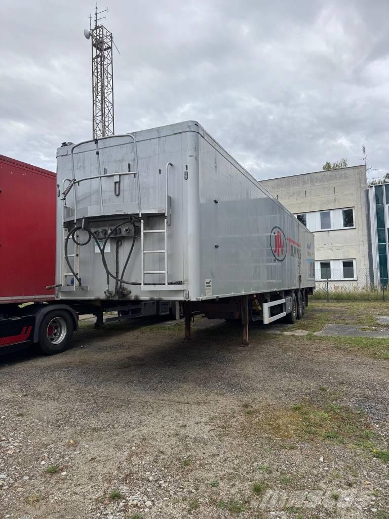 Knapen K 200 Puspriekabės su grindimis