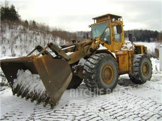 CAT 980B Naudoti ratiniai krautuvai