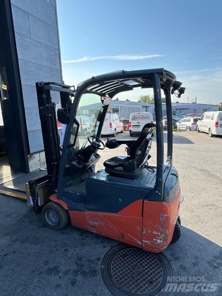 Toyota 8FBE20T Elektriniai šakiniai krautuvai