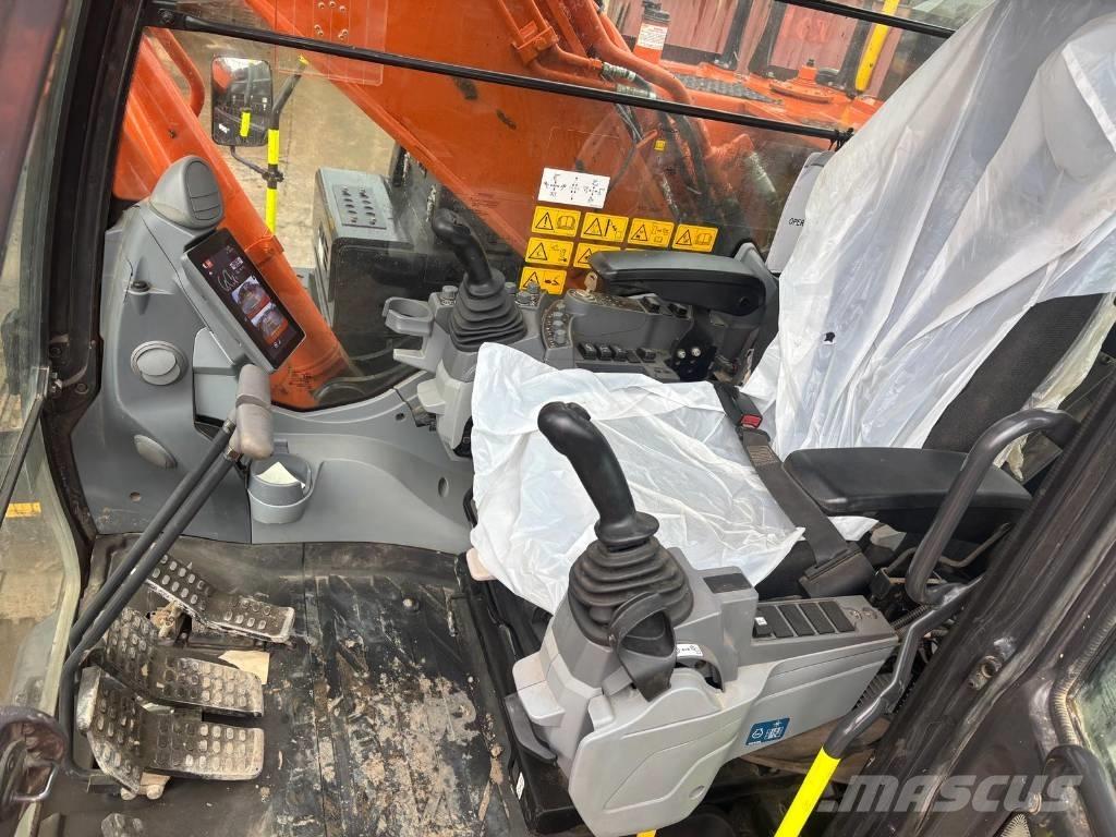 Hitachi ZX 300 LC-7 Vikšriniai ekskavatoriai