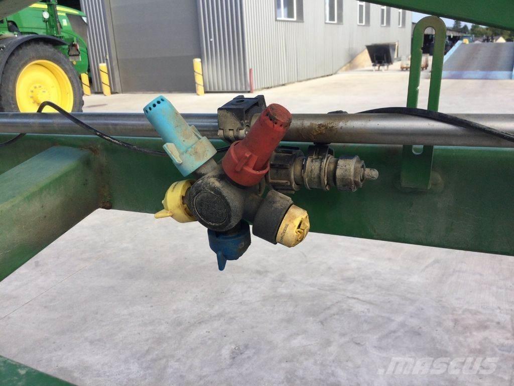John Deere R4040 I Savaeigiai purkštuvai