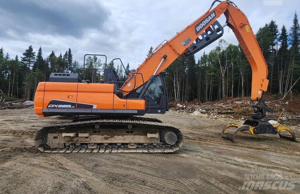 Doosan DX 225 LC-5 Vikšriniai ekskavatoriai