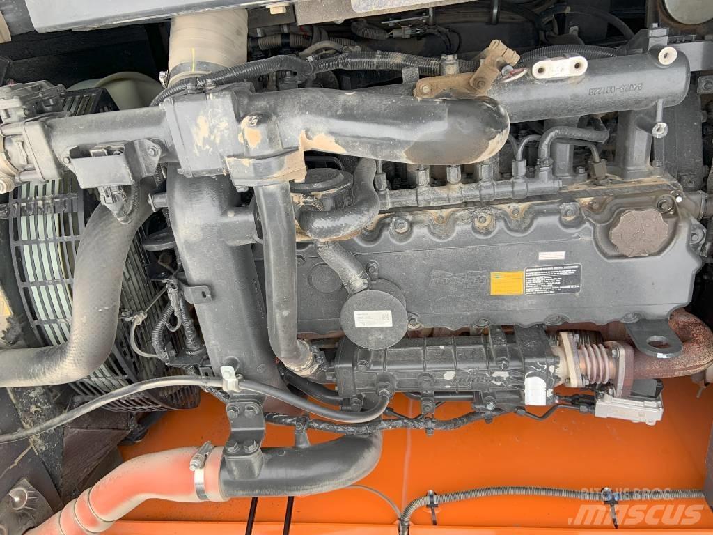 Doosan DX 225 LC-5 Vikšriniai ekskavatoriai