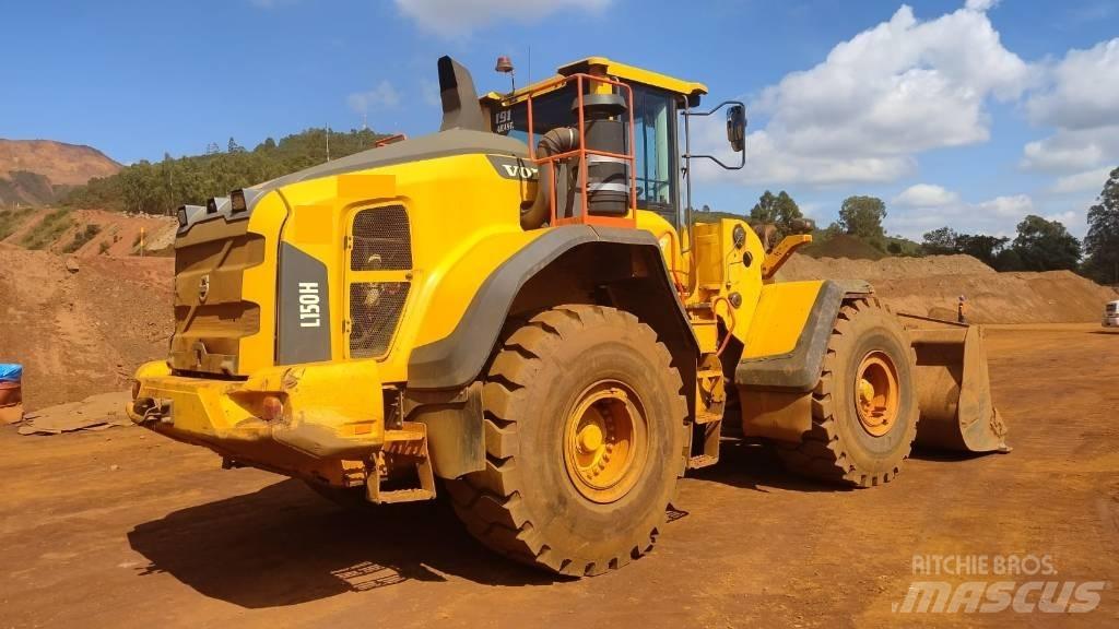 Volvo L 150 H Naudoti ratiniai krautuvai