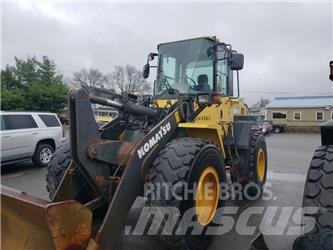 Komatsu WA 200 Naudoti ratiniai krautuvai