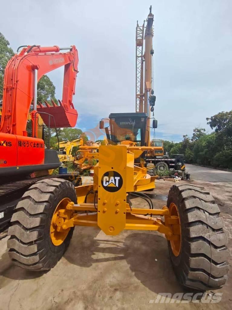 CAT 140 H Greideriai