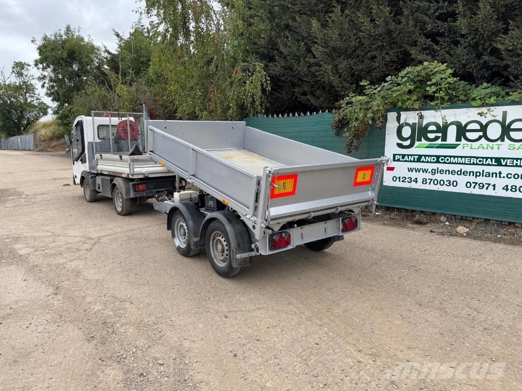 Ifor Williams 8 x 5 Savivartės priekabos