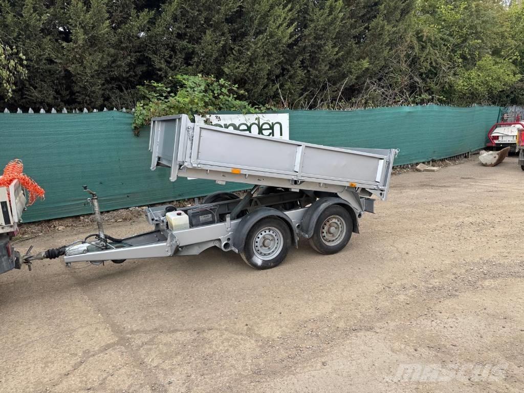 Ifor Williams 8 x 5 Savivartės priekabos