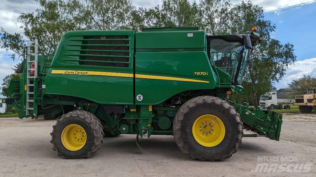 John Deere T 670 i Derliaus nuėmimo kombainai