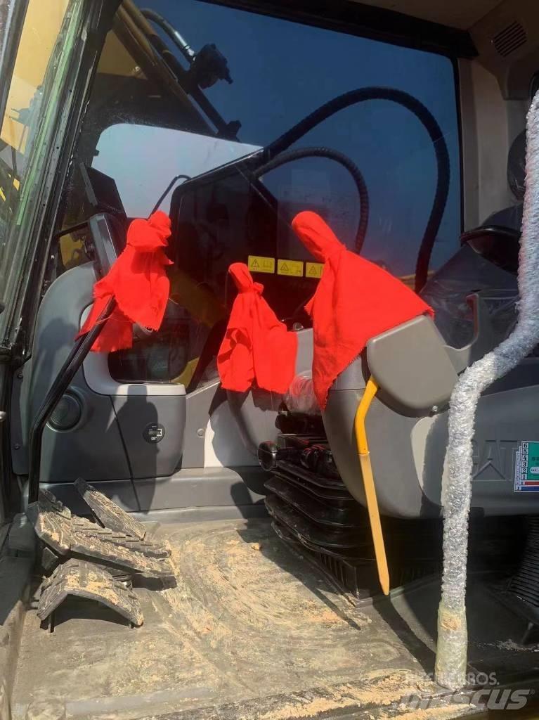 CAT 320 D L Vikšriniai ekskavatoriai