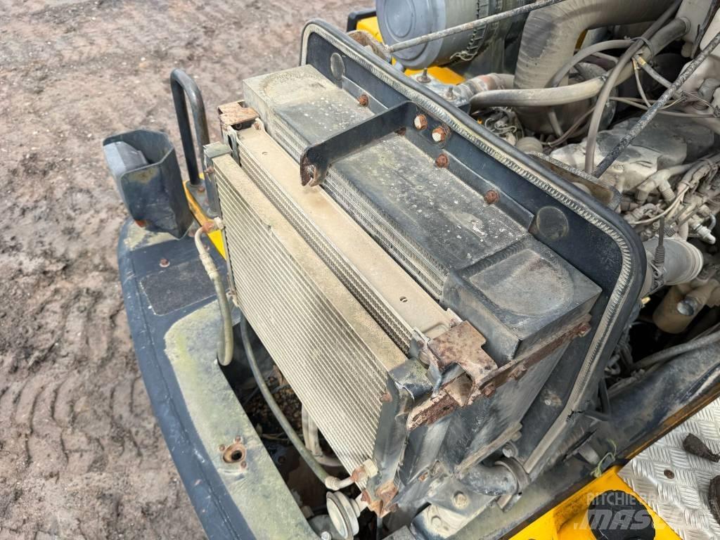 JCB 722 Karjeriniai savivarčiai