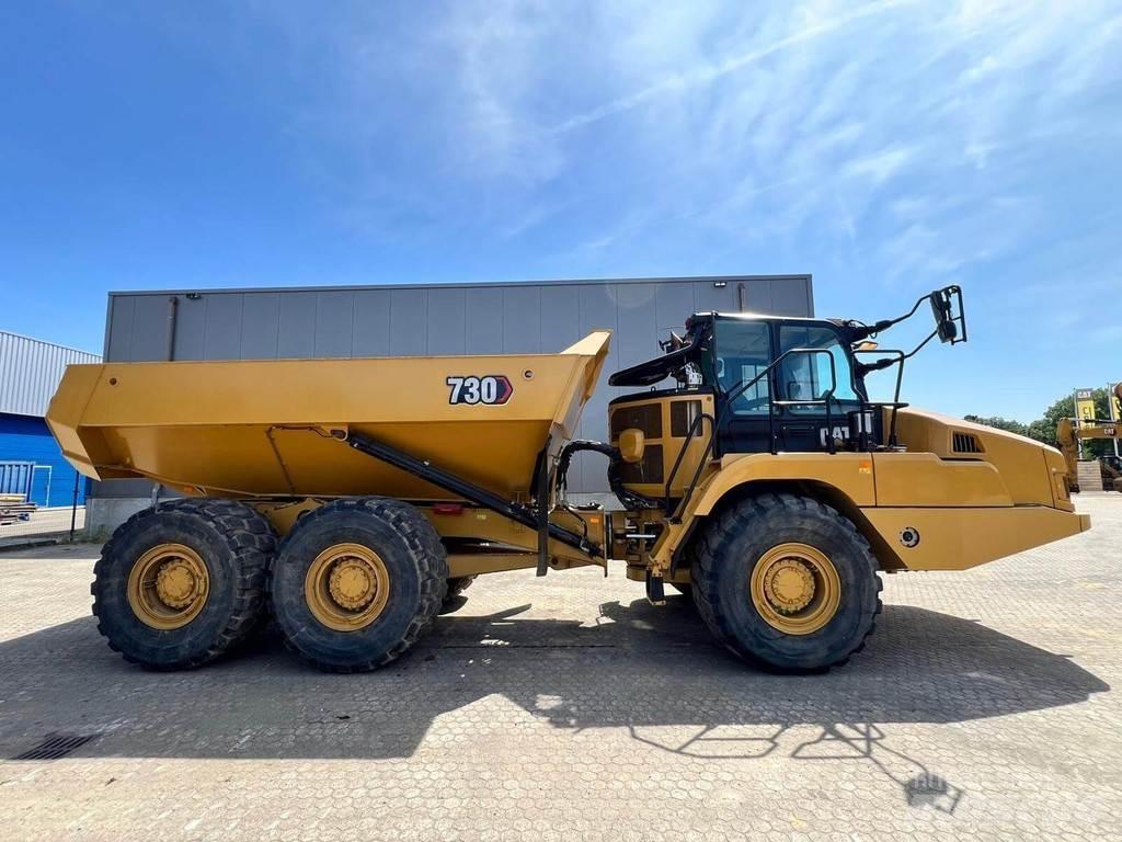 CAT 730 Atliekų išvežimo technika