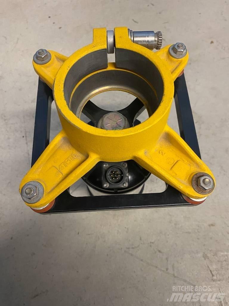 TRIMBLE MT900 Kiti naudoti statybos komponentai