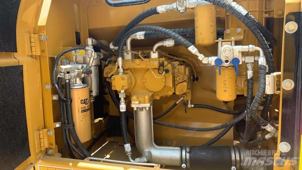 CAT 326 Vikšriniai ekskavatoriai