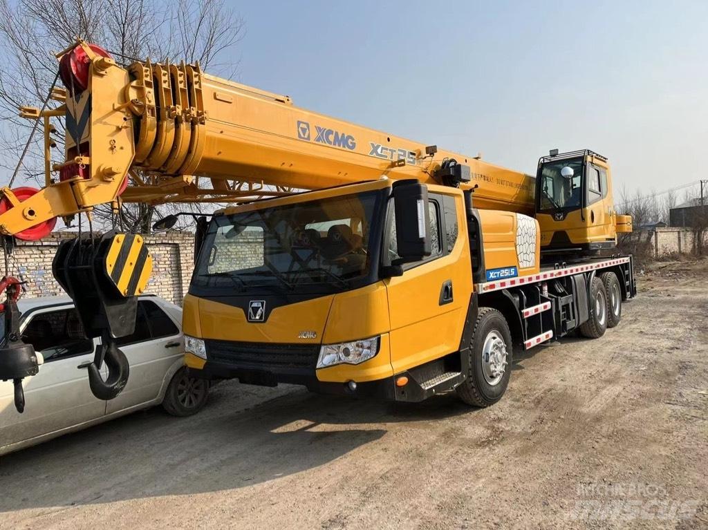 XCMG QY25KA Visureigiai kranai