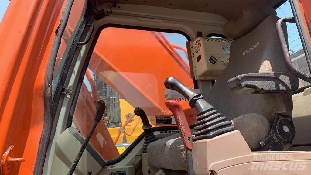 Doosan DH 300 LC-7 Vikšriniai ekskavatoriai
