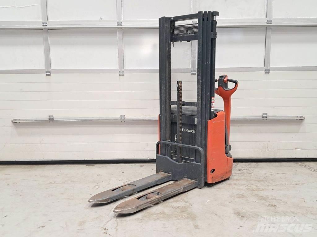 Linde L10 Rankiniai vėžimėliai