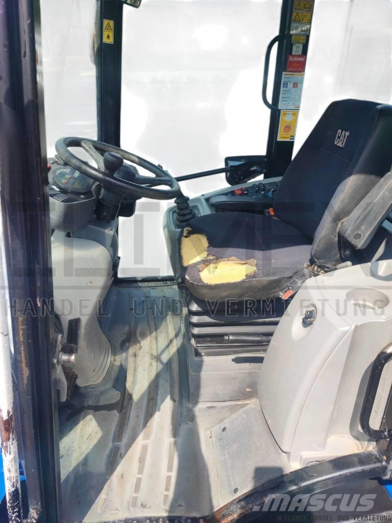 CAT 908 M Naudoti ratiniai krautuvai