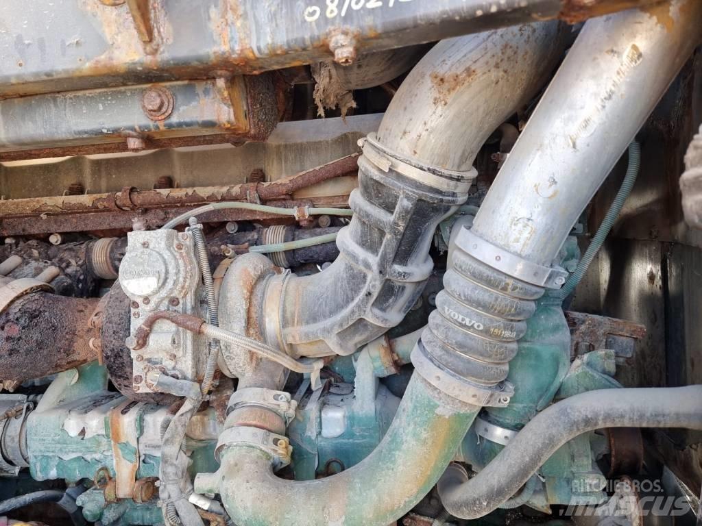 Volvo L 180 G Naudoti ratiniai krautuvai