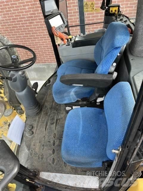 New Holland FR9080 Pašarų ruošimo technika