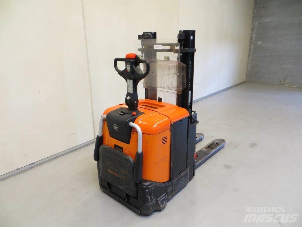 BT SPE125 Savaeigiai rietuvai