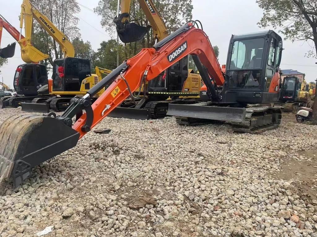 Doosan DX60 Mini ekskavatoriai < 7 t