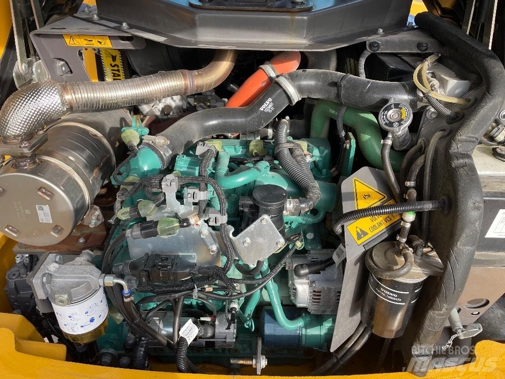 Volvo L30GS Mini krautuvai