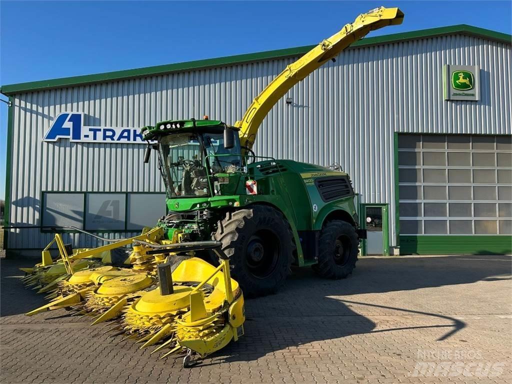John Deere 8400i Pašarų kombainai