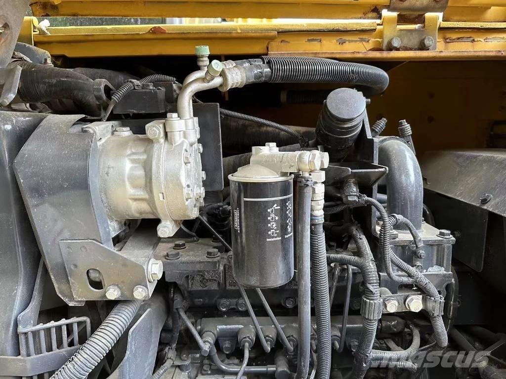 Komatsu PC70-8 Vidutinės galios ekskavatoriai 7-12 t