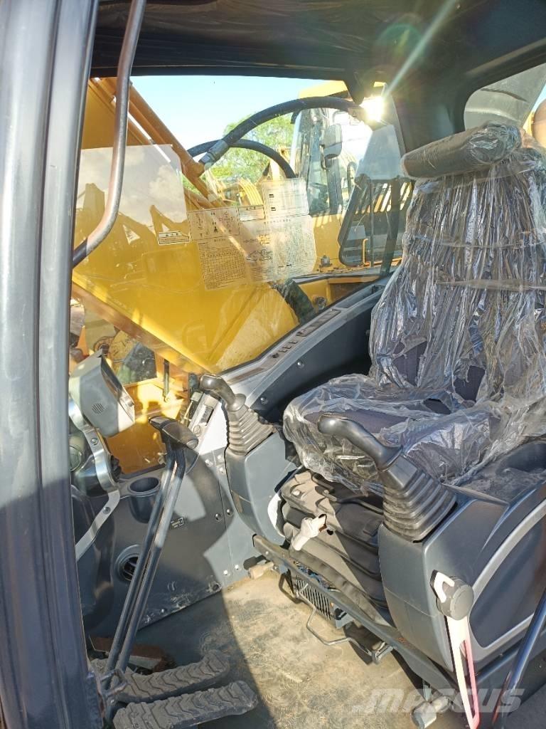 Hyundai R220LC-9S Vikšriniai ekskavatoriai